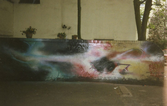 Graffitikünstler  Siko Ortner fertigestelltes Aerosolart in Hamburg 1991.